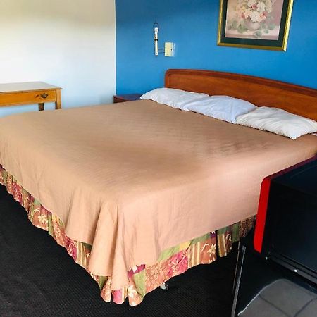 Economy Inn - Lawtey Bagian luar foto